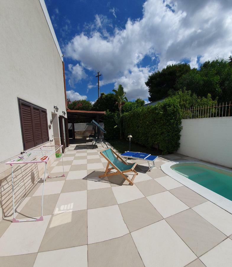 Villa Manden Pulsano Exterior photo
